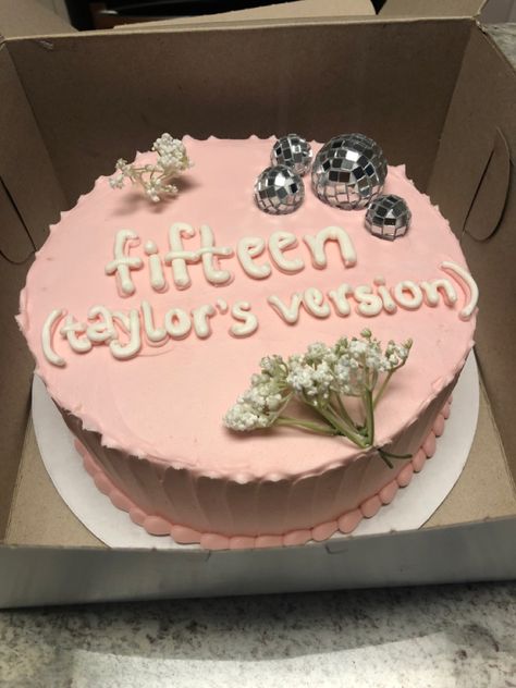 Harry Styles And Taylor Swift Birthday Cake, Fifteen Birthday Cake Taylor Swift, 14tg Birthday Cake, Taylor Swift 15 Birthday Cake, Fifteen Taylor Swift Cake, Go Shawty Its Your Birthday Cake, Swiftie Birthday Cake, Taylor Swift Pastel, 15th Birthday Ideas