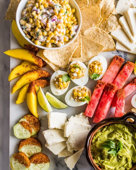 How to Create a Snackable Mexican Grazing Board Taco Grazing Board, Charcuterie Mexican Board, Charcuterie Board Elote, Ceviche Charcuterie Board, Mexican Board Food, Mexican Appetizer Board, Mexican Food Board Ideas, Latin Charcuterie Board, Mexican Snack Board