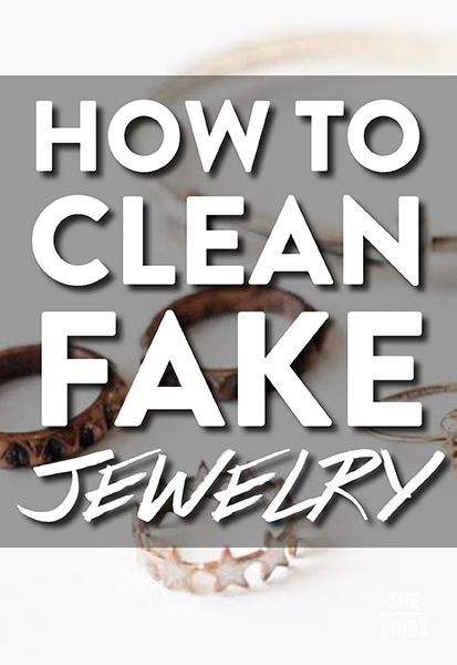 Clean Fake Jewelry, Nyttige Tips, Homemade Toilet Cleaner, Clean Baking Pans, Cleaning Painted Walls, Deep Cleaning Tips, Fake Jewelry, Toilet Cleaning, Clean Dishwasher