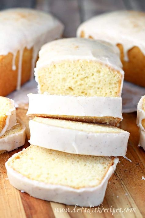 Eggnog Pound Cake Recipe, Eggnog Pound Cake, Eggnog Muffins, Eggnog Bread, Eggnog Dessert, Eggnog Recipes, Eggnog Cake, Easy Eggnog, Easy Holiday Treats