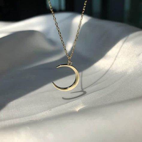 Dainty Moon Necklace, Crescent Moon Necklace Silver, Crescent Moon Necklace Gold, Black Chain Necklace, Moon Necklace Silver, Gold Moon Necklace, Moon Pendant Necklace, Crescent Moon Necklace, Gold Moon