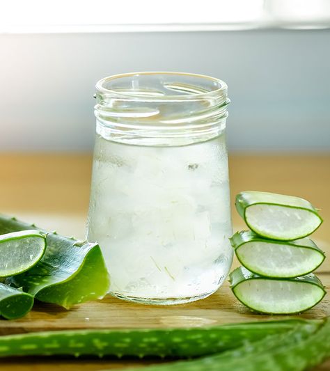 Detoxifying Drinks, Home Remedies For Sunburn, Get Rid Of Cold, Sunburn Remedies, Fresh Aloe Vera Gel, Aloe Vera Benefits, Aloe Vera Drink, Organic Aloe Vera Gel, Fresh Aloe Vera