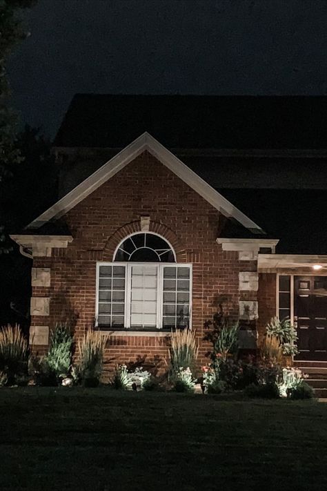 Spotlights On House Exterior, Spot Lights Exterior, Lights That Shine Up On House, Solar Lights Front Of House, Solar Exterior House Lights, House Spotlights Outdoor, Solar Lights Shining On House, Front Yard Lighting Ideas Curb Appeal, Solar Spotlights Ideas Outdoor