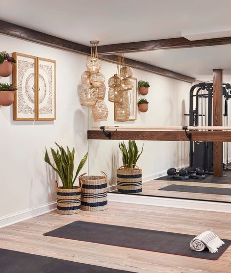 Home Pilates Room, Home Gym Yoga Room, Home Pilates Studio, Basement Home Gym, Pilates Room, Home Yoga Room, Home Gym Ideas, Wellness Room, Yoga Studio Design