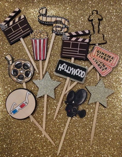 Deco Theme Cinema, Movie Star Party, Sweet 16 Decor, Oscars Theme Party, Bollywood Theme Party, Deco Cinema, Hollywood Birthday Parties, Cinema Party, Hollywood Birthday