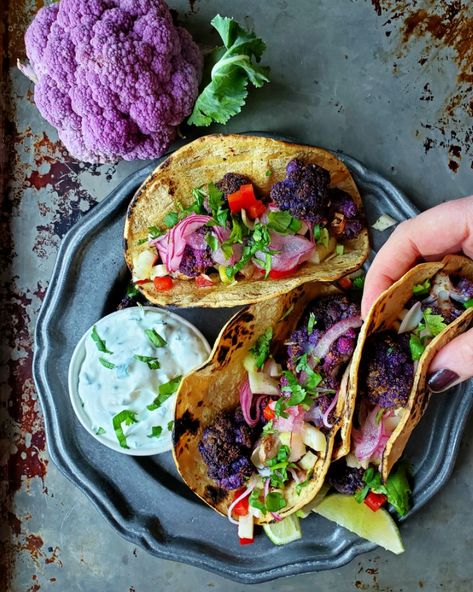 Taco Tuesday: Purple Cauliflower Tacos With Garlicky Yogurt Sauce Purple Cauliflower Recipe, Roasted Cauliflower Tacos, Purple Cauliflower, Lunch Restaurant, Carrot Cupcake, Cauliflower Tacos, Purple Food, Vegan Tacos, Yogurt Sauce