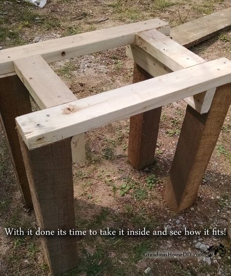 How to build a kitchen sink base @GrandmasHousDIY Rustic Kitchen Sinks, Period Kitchen, Sink Makeover, Outdoor Garden Sink, Kitchen Sink Remodel, Outside Sink, Kitchen Sink Diy, Kitchen Nooks, Outdoor Kitchen Sink