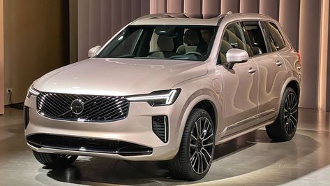 2025 Volvo XC90: New Look, Big Updates Make This Already Great SUV Even Better Volvo Suv Xc90, Volvo Xc90 Interior, Volvo Cx90, Volvo Suv, Scottish Cottage, Volvo Xc 90, Cream Car, 3rd Row Suv, Volvo Xc