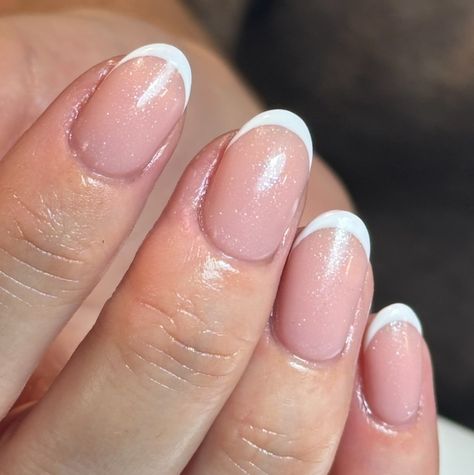 Discover the beauty of Sunkissed ☀️✨😘 A delicate pink shimmer nobody could resist. E-Vitalize in shade Sunkissed is a lightweight builder that fortifies your natural nails with Vitamin E, encouraging healthy, strong growth. Achieve the perfect French tip with Santorini Bride, expertly applied using our precision Liner brush. Our products are HEMA-free and proudly made in Europe. Tap the link in our bio to shop now. #frenchnails #healthynails #evitalize #nailart #nailsofinstagram #wandergel French Shimmer Nails, Shimmer French Tip Nails, Shimmer French Tip, Perfect French Tip, Nail Shimmer, Liner Brush, Tip Nails, Healthy Nails, French Tip Nails