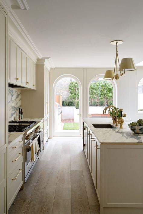 A fresh start for the new year. Chiltern Double shown in hewn brass finish with hewn brass accents. Shades shown in hewn brass finish with hewn brass interior. Interiors by @salvesengraham. Photography by @simonbrownphotography. #pendant #kitchen #interiordesignideas #interiordesigninspiration #homedecor #homedecorideas #homedecorinspiration #lighting #customlighting #cabinets #countertops London Townhouse Interior, Salvesen Graham, Townhouse Interior, London Townhouse, Brass Interior, London Interior, London House, Victorian Terrace, Victorian House