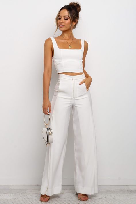 White On White Outfits For Women, 2 Piece White Outfit, White Theme Party Outfit, White Set Outfit, Full White Outfit, White 2 Piece Outfit, White Outfits For Women, White Party Outfit, Writing An Article