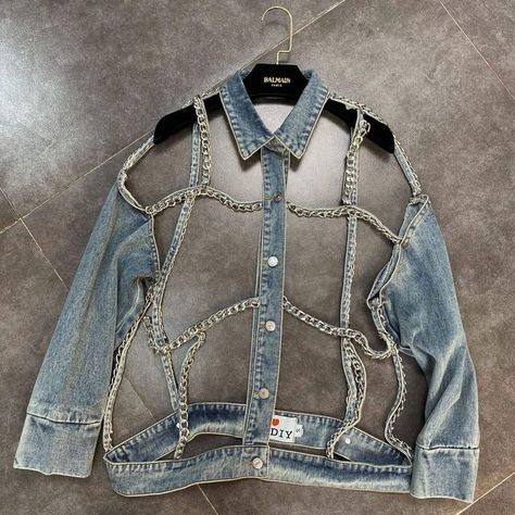 Ropa Upcycling, Denim Jacket Fashion, Upcycled Fashion, Mode Inspo, Refashion Clothes, Denim Coat, Upcycle Clothes, Diy Fashion, Denim Fashion