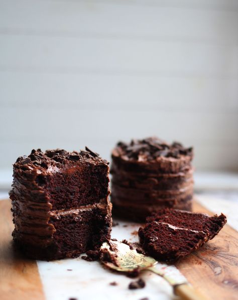 Mini Layer Cake, National Chocolate Cake Day, National Cheese Day, Mini Chocolate Cake, Recipe Website, Easy Chocolate Desserts, Chewy Brownies, Individual Cakes, Mini Tortillas