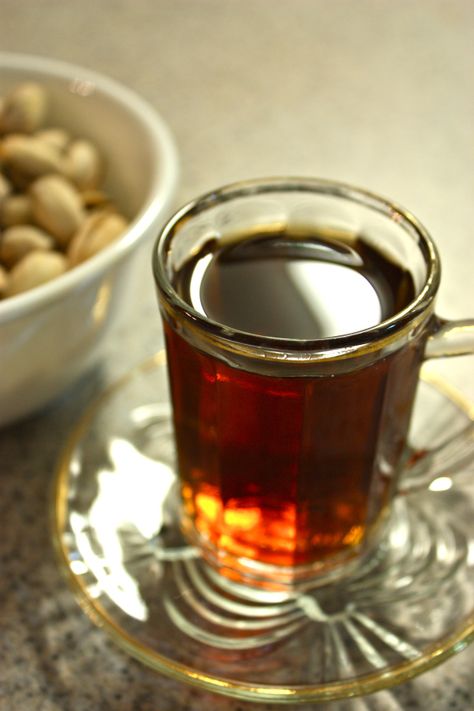 Arabic Mint Tea - yum. Arabic Tea, Story Post, Makanan Diet, Food Photography Tips, Mint Tea, Lebanese Recipes, Tea Recipe, A Cup Of Tea, Flavored Water