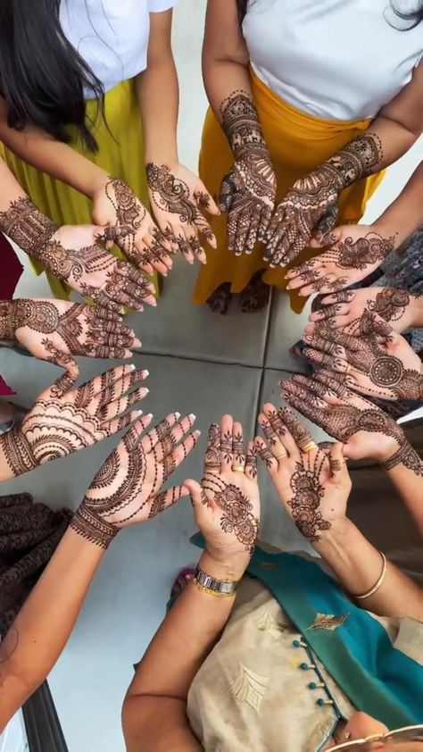 Mahndi Pose For Bride, Mehndi Poses For Bride Video, Mehandi Video Shoot, Mehandi Shoot Bride Video, Mehendi Video Shoot, Mehndi Video Shoot, Haldi Video Shoot, Mehndi Designs Videos, Haldi Video