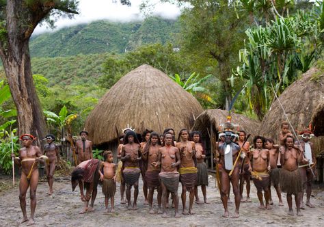 Korowai Tribe, West Papua, Indigenous Tribes, Domestic Flights, New Guinea, Tour Operator, Local Guide, Group Tours, No Electricity