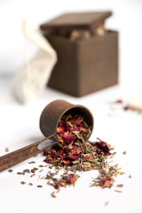 How to Make Your Own Tea Blends Herbal Tea Photography, Make Your Own Tea, Health Benefits Of Tea, Photography Tea, Benefits Of Tea, Tea Packaging Design, Hello Glow, Tea Health Benefits, Perfect Cup Of Tea