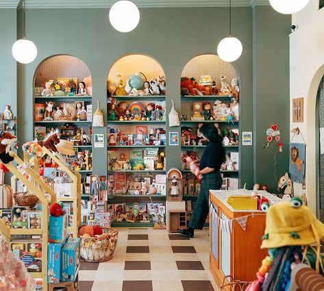 Toy Shop Display, Grateful For Friends, Toy Store Design, Scandinavian Toys, Gift Shop Interiors, Boutique Store Displays, Retail Space Design, Store Interiors, Store Design Interior