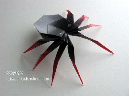 Origami Spider Folding Instructions - How to Make an Origami Spider Origami Spider, Tulip Photos, Origami Tulip, Origami Insects, Origami Lily, Halloween Origami, Origami Yoda, Origami Star Box, Origami Dragon