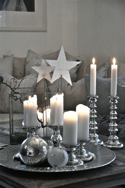 Grey cozy living room Christmas Tree Table Decorations, Christmas Tree On Table, Tafel Decor, Grey Christmas, Silver Christmas Tree, White Christmas Decor, Silver Christmas, Noel Christmas, Elegant Christmas