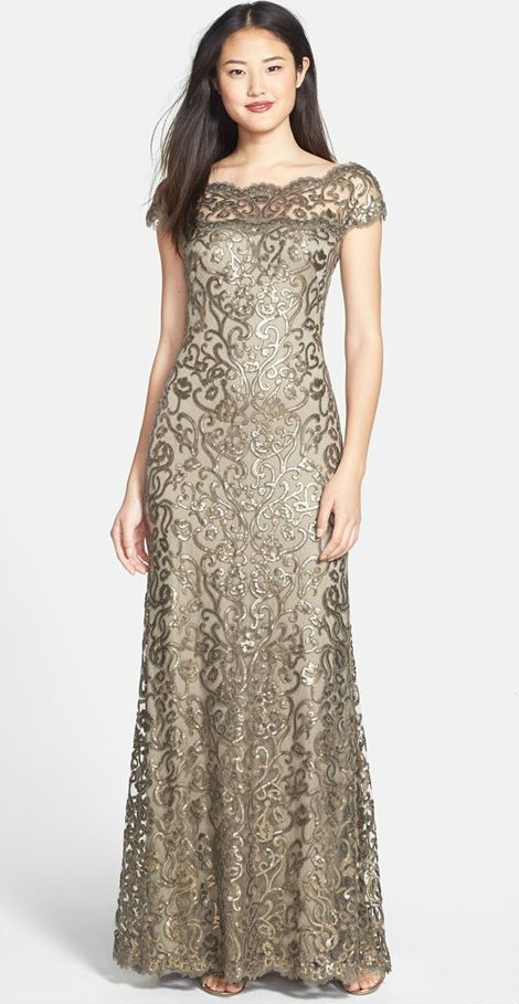 Such a stylish dress for the mother-of-the-bride or mother-of-the-groom! Golden lace dress with illusion neckline and sequins. Golden Lace Dress, Maxi Dress Designs, Sukienki Plus Size, Mother Of Groom Dresses, Bridal Shower Dress, Elegante Casual, فستان سهرة, Groom Dress, Beautiful Gowns