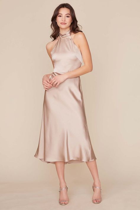 High Neck Bridesmaid Dresses, Chiffon Styles, Chinese Fancy Dress, Halter Bridesmaid Dress, Champagne Bridesmaid Dresses, Elegant Dresses Classy, Silk Dress Long, Guest Attire, Wedding Attire Guest