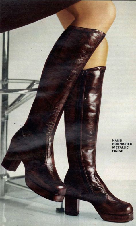 Burlington, Autumn/Winter 1974-75 Historical Shoes, Dr Shoes, Funky Shoes, Shoe Inspo, Aesthetic Shoes, Vintage Boots, Pretty Shoes, Dream Shoes, Mode Inspiration