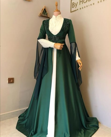 Green Medieval Dress, Muslim Outfit, Elven Dress, Green Wedding Dresses, Turkish Dress, Gowns Dresses Elegant, Fancy Dresses Long, Muslim Fashion Dress, Moroccan Caftan