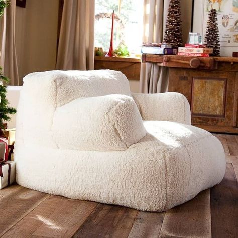 Fluffy Chair, Poltrona Design, Chaise Lounges, Lounge Seating, Comfy Chairs, Level 3, Cozy Place, Cool Chairs, My New Room