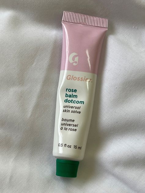 Glossier Lip Balm Aesthetic, Rose Balm Dotcom, It Girl Skincare, Wishlist Ideas Aesthetic, Glossier Moisturizer, Glossier Rose Balm Dotcom, Clear Skin Aesthetic, Best Glossier Products, Glossier Products