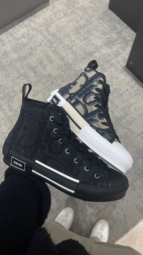 Dior Shoes Men, Dior B23 High Top, Dior Converse, Dior Oblique, High Top Sneaker, Black On Black, Dior Shoes, Black And Gray, High Top