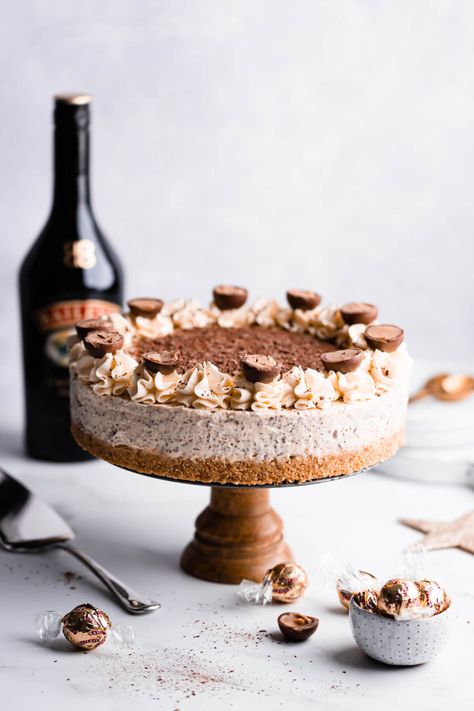 Incredibly creamy, smooth and indulgent Baileys cheesecake with Baileys infused whipped cream, grated chocolate and Baileys truffles. The addition of Irish cream turns this delicious cheesecake into an extra special treat for adults! | annabanana.co No Bake Baileys Cheesecake, Bailey Recipes, Baileys Truffles, Bailey's Cheesecake, Irish Cream Desserts, Choc Cheesecake, Baileys Dessert, Baileys Cake, Cheesecake With Whipped Cream