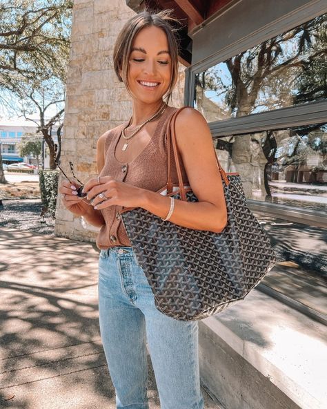 Goyard Tote Outfit, Goyard St Louis Tote, Goyard Tote Bag, Louis Vuitton Bag Outfit, Tote Bag Outfit, Lauren Kay Sims, Lv Tote, Goyard Tote, Louis Bag