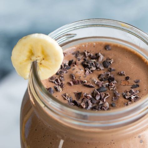 17 High Protein Smoothies Without Protein Powder - Healthy Green Kitchen Peanut Butter Banana Chocolate Smoothie, Chia Seed Smoothie Recipes, Banana Chocolate Smoothie, Protein Powder Smoothie Recipes, Protien Smoothies Recipes, Healthy Protein Smoothies, High Protein Smoothie Recipes, Protein Powder Smoothie, Chocolate Banana Smoothie