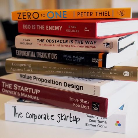 Business Books Worth Reading, Entrepreneur Books, Best Self Help Books, Books You Should Read, Self Development Books, Recommended Books To Read, Books For Self Improvement, Inspirational Books To Read, Top Books To Read