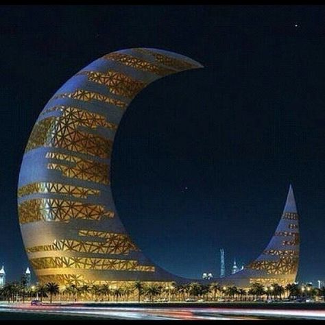 Crescent Moon Tower in Dubai | Community Post: 8 Pinterest "Places" That Look Too Good To Be True Architecture Cool, الإمارات العربية المتحدة, Architecture Unique, Interesting Architecture, Unusual Buildings, Dubai Hotel, Famous Buildings, Interesting Buildings, Amazing Buildings