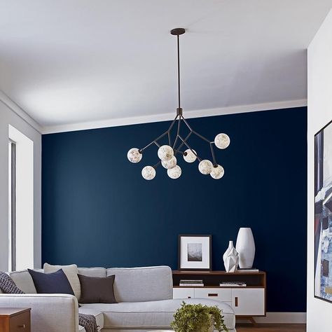 Color Modern Living Room, Blue Accent Wall Living Room, Blue Walls Living Room, Navy Living Rooms, Navy Blue Living Room, Blue Accent Walls, Living Room Wall Color, Blue Living Room Decor, Room Wall Colors