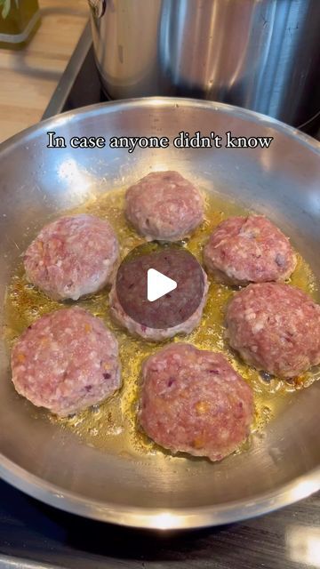 Restaurant Hacks, Cooking Healthy Meals, Dinner Ideas Videos, Spaghetti And Meatballs Videos, Cooking Hacks, Saucy Noodles Recipes Video, Ramen Noodle Hacks Tiktok, Funny Cooking Memes Hilarious, Kitchen Hacks Cooking