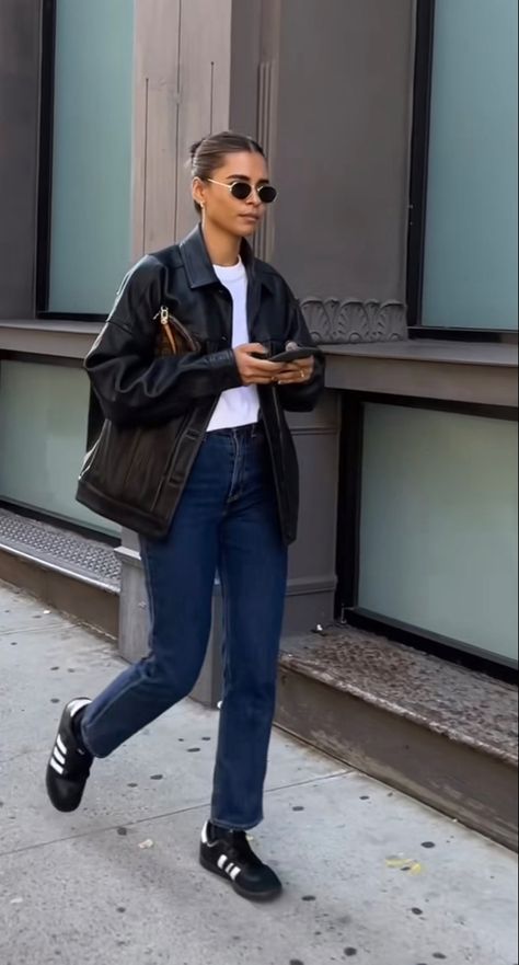 Emelie Lindmark Style, Emelie Lindmark, Chic Outfits, What To Wear, Women's Fashion, Normcore, Casual Outfits, Closet, How To Wear