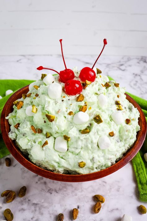 Pistachio Fluff Green Fluff, Pistachio Fluff, Lime Jello Salads, Cranberry Fluff, Fluff Salad Recipes, Watergate Salad, Jello Salads, Pistachio Dessert, Fluff Salad