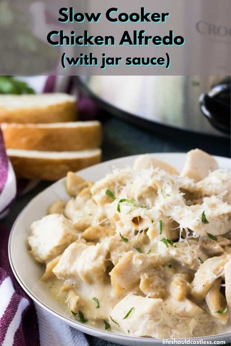 Crock Pot Chicken Alfredo With Jar Sauce, Jar Alfredo Pasta Recipes, Chicken Alfredo With Jar Sauce, Crock Pot Chicken Alfredo, Slow Cooker Chicken Alfredo, Olive Garden Chicken Pasta, Fetuccini Alfredo, Simple Chicken Alfredo Recipe, Easy Crock Pot Chicken