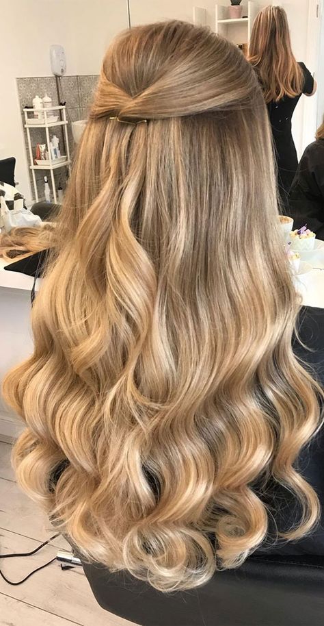 Half up for loose waves Here is a stunning and simple way to wear a half up half down style. The hair has been... Graduation Hairstyles For Long Hair, Grad Hairstyles, Curled Prom Hair, Simple Prom Hair, Ball Hairstyles, Graduation Hairstyles, Prom Hairstyles For Long Hair, Hairdo For Long Hair, Half Up Hair