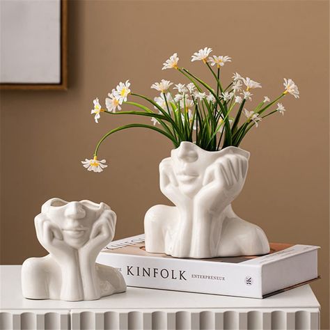 The vase is handmade from high-quality a-grade ceramics, white in color, the bottle surface is smooth, full of artistic flair, showing you a simple, elegant, modern boho style. Office Bookshelf Decor, Nordic Boho, Traditional Vases, Ideas Habitaciones, Ceramic Face, Boho Vase, Face Vase, Half Body, White Ceramic Vases