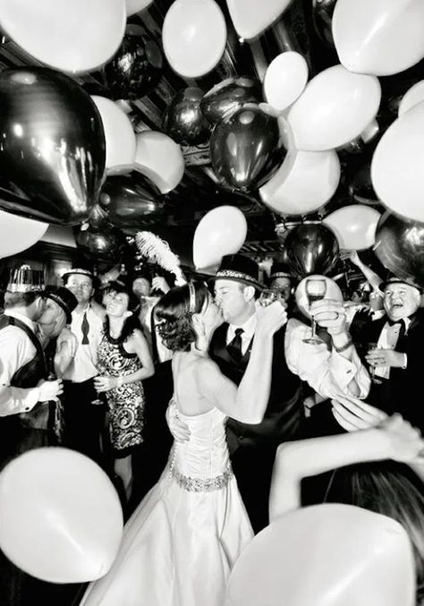 Balloon Drop, New Years Eve Wedding, New Years Wedding, Nye Wedding, New Years Eve Weddings, Wedding Balloons, New Year’s Eve, New Years Eve Party, Wedding Pics