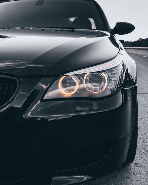 Bmw Front View, E60 Bmw, Bmw M5 E60, Cars Brand, Bmw E60, Automotive Art, Bmw M5, Super Cars, Luxury Cars