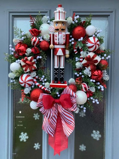 Nutcracker Wreaths Diy, Christmas Ideas 2023 Trends, Candy Cane Christmas Wreath, Nutcracker Wreath Diy, Nutcracker Christmas Decorations Ideas, Nutcracker Christmas Tree Theme, Nutcracker Themed Christmas Tree, Candy Cane Theme Decorations, Nutcracker Wreath Ideas