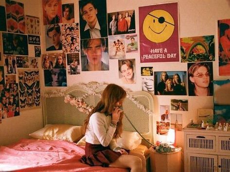 #wattpad #random this is a tutorial on how to be that aesthetic vintage person. i will/do a lot of tutorials on aesthetics so go check those out :))) On The Phone, A Girl, Bedroom, Bed, Wall