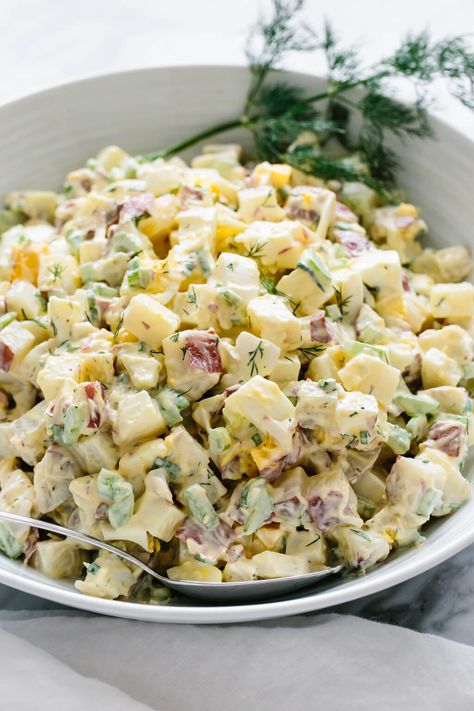 The BEST potato salad recipe just like my mom used to make. It's easy to make, flavorful, creamy and crunchy! Chicken Tamale Casserole, Instant Pot Potato Salad, Chicken Tamale, Tamale Casserole, Resep Salad, Gold Potatoes, Steamer Basket, Potato Salad Recipe, Tasty Videos