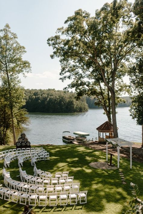 Fall Wedding At The Beach, Wedding On A Lake Ideas, Lakeside Wedding Colors, Lakeside Wedding Venues, Outside Lake Wedding Ideas, Backyard Wedding On The Water, Outdoor River Wedding, Lakeside Wedding Aesthetic, Pond Side Wedding