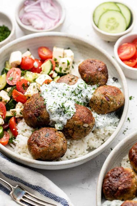 Greek Turkey Meatballs With Tzatziki Sauce, Tzatziki Meal Ideas, Mediterranean Meatball Bowl, Mediterranean Turkey Bowl, Greek Turkey Meatball Bowls, Greek Meal Prep Bowls, Meal Prep Meatballs, Greek Meatballs With Tzatziki Sauce, Greek Buffet